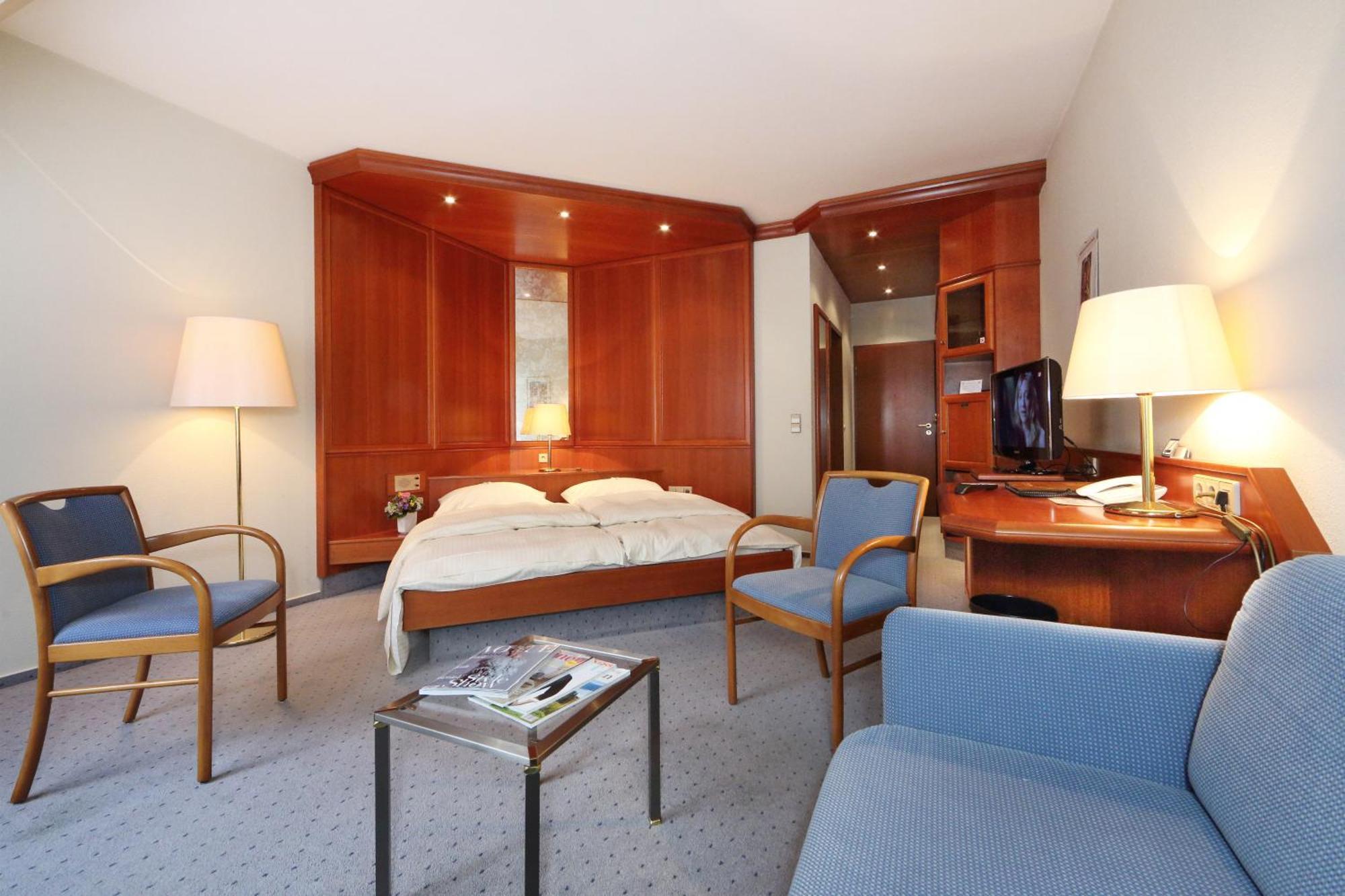 Brauereigasthof-Hotel Roter Ochsen エルヴァンゲン 部屋 写真